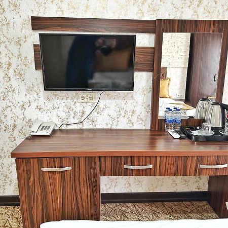 Rose Suite & Hotel Бююкчекмедже Экстерьер фото