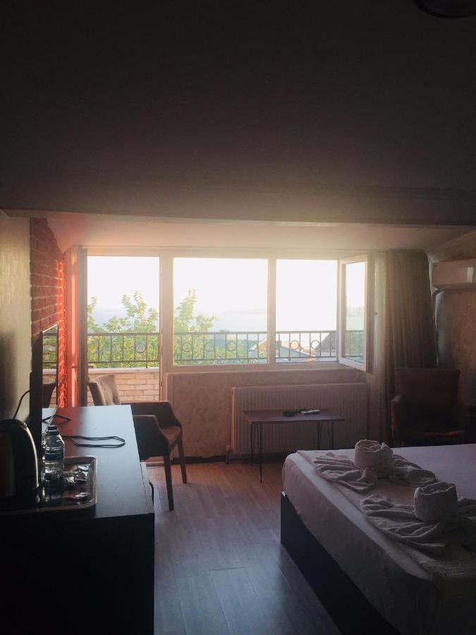Rose Suite & Hotel Бююкчекмедже Экстерьер фото